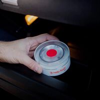 Fui de los primeros que compró una baliza V16 y no tenía conectividad. Le he preguntado a la DGT qué hacer con mi baliza tonta