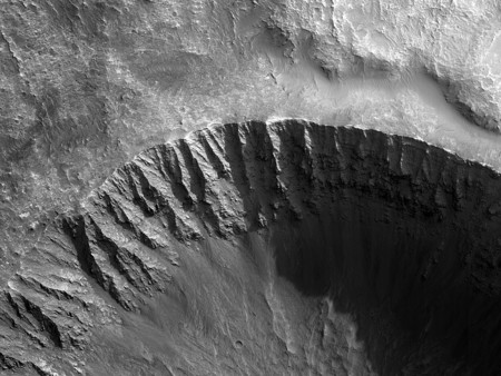 HiRISE emplea 14 sensores para capturar las mejores imágenes desde Marte