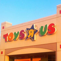 No, Toys "R" Us no quiebra solo por culpa de Amazon, sino por su elevada deuda 