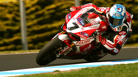 Superbikes Phillip Island 2013: Carlos Checa domina la Superpole