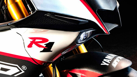 Yamaha R1 1 2024