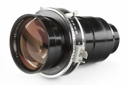 Así es el objetivo más luminoso que se ha fabricado: Carl Zeiss Planar 50mm f/0.7