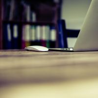 ¿Trabajas desde casa? Estos son los gastos que te puedes deducir 