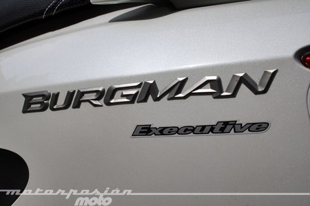 Suzuki Burgman 125 Executive, prueba (conducción en autopista y pasajero)