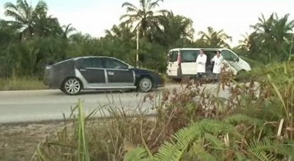 Renault Laguna Teaser