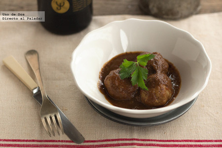 Albóndigas en salsa de Rioja. Receta