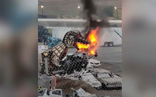 SSC Ultimate Aero Robot Dinosaurio