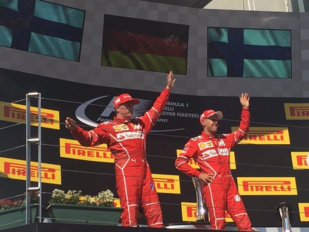 Vettel lidera el doblete de Ferrari en el GP de Hungría de F1. Alonso es sexto con la vuelta rápida