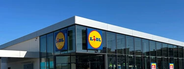 Ya está en Lidl el banco con almacenaje en liquidación ideal para baños pequeños, que sirve como zapatero y asiento