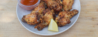Alitas de pollo fritas, la mejor y más sencilla receta para hacerlas riquísimas sin rebozado 