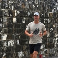 Javier Arambarri, triatleta y padre de siete hijos: "No quiero que mis hijos me escuchen hablar de constancia, quiero que me vean siendo constante"