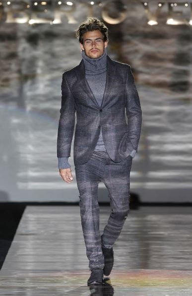 Roberto Verino Otoño-Invierno 2011/2012 en la Cibeles Madrid Fashion Week