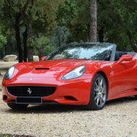 ¿Pagarías 330.000 euros por un Ferrari California solo porque tiene cambio manual?