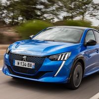 Pódcast #29: FCA y Grupo PSA se fusionan + Mercedes-Benz Clase A Sedán en México + Autos más robados