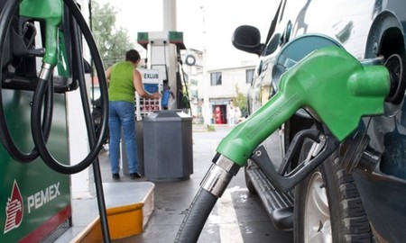 Este será el precio de la gasolina y diesel a partir del 1 de enero en México, aquí va el golpe