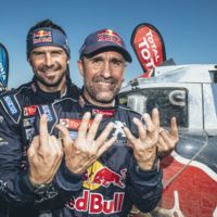 Stephane Peterhansel y Peugeot agrandan su leyenda ganando el Dakar 2016 