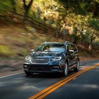 Chrysler Pacifica 2021 se renueva con más tecnología y más seguridad