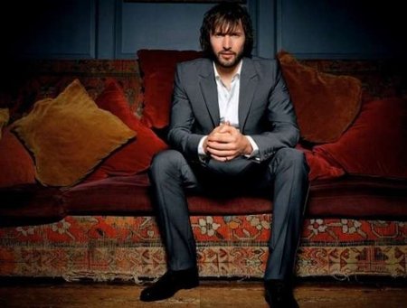 James Blunt, no sólo canta a la paz, la consigue