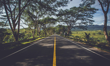 Un estudio justifica la necesidad de reducir la velocidad máxima a 70 u 80 km/h en carreteras convencionales