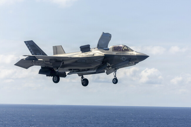 F 35
