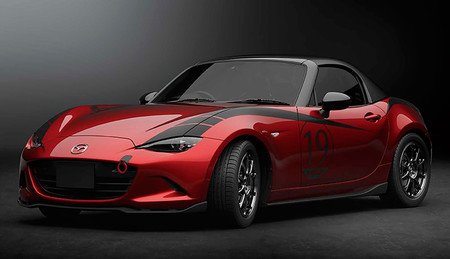 Mazda presentará un techo rígido para el MX-5 y un kit aerodinámico para el Mazda3 en el Tokyo Auto Salon