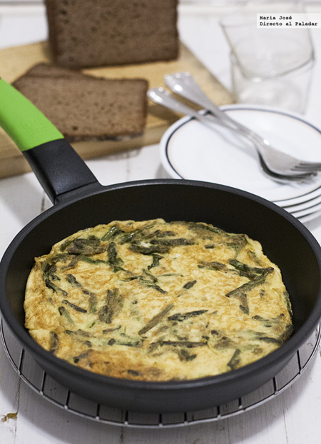 Tortilla de espárragos trigueros. Receta fácil y rápida