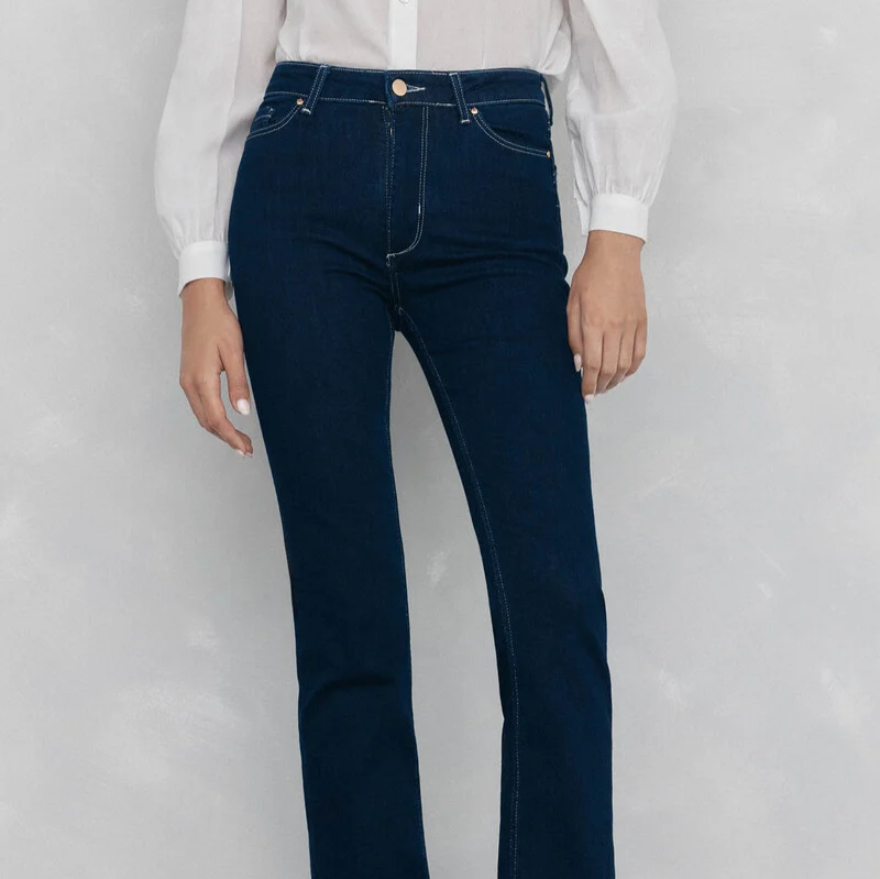 Vaqueros push up flare