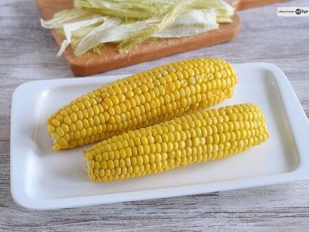 Receta de mazorcas de maíz en el microondas de forma fácil: listas en cinco minutos y sin manchar nada