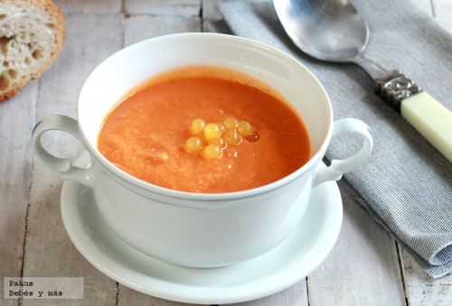 Salmorejo de mango. Receta de verano 