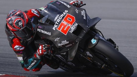 Fabio Quartararo también vuela con la Yamaha M1, Dani Pedrosa brilla y caída para Marc Márquez en Sepang