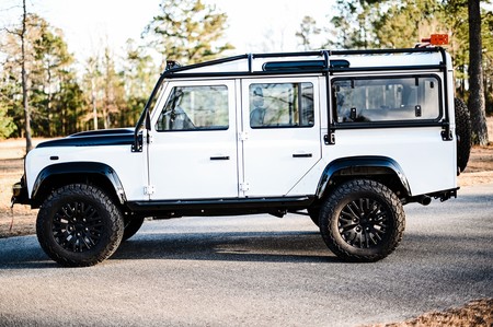 Land Rover Defender Old Fuji White By Osprey 4