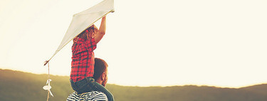 Jugar con tus hijos, el mejor regalo de Navidad: siete razones por las que los niños necesitan jugar con sus padres