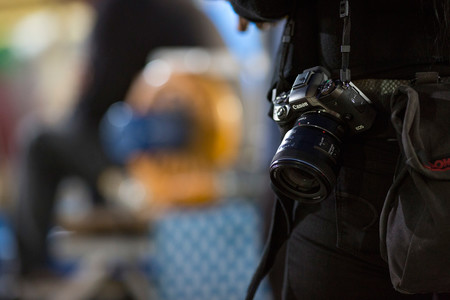 Canon EOS M5 y 5D Mark IV, Sony A6000 y más cámaras, objetivos y accesorios en oferta: llega Cazando Gangas