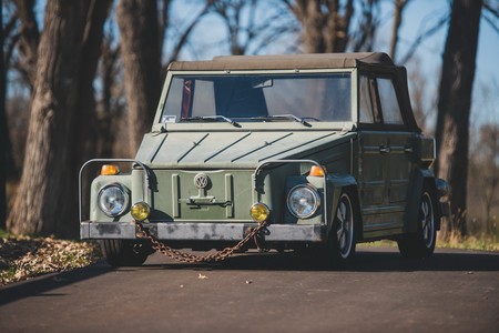 A pesar de tener modificaciones y no estar restaurado, este Volkswagen Safari 1972 será subastado por RM Sotheby