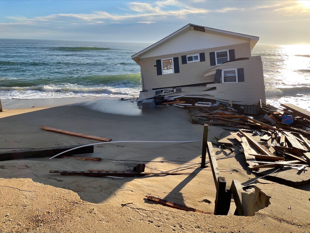 Las casas construidas sobre el mar son parte de la identidad de EEUU. Hasta que el cambio climático comenzó a engullirlas