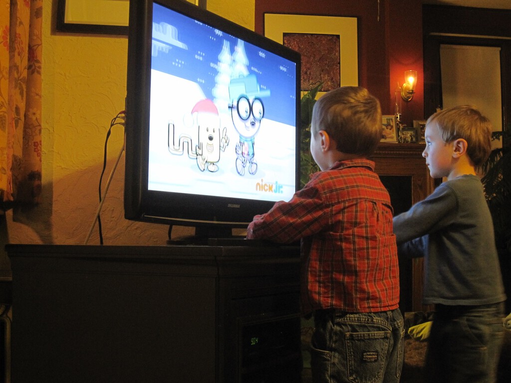 Youtube invierte un millón en contenido IA para niños justo cuando acaba de declarar la guerra al contenido IA para niños