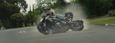 He visto este vídeo de pies vs. asfalto y no vuelvo a salir en zapatillas ni vaqueros de calle en moto