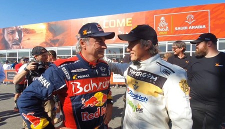 Carlos Sainz y Jesús Calleja lo tienen claro: Hubo un brote de coronavirus durante el rally Dakar 2020