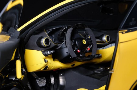 Ferrari 812 Competizione Int