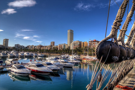 El turismo español durante 2013: luces y sombras, ciertas sombras