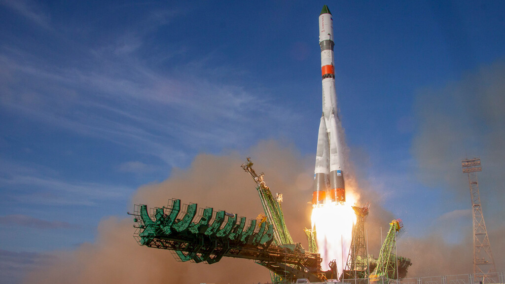 Rusia está prohibiendo a los miembros de su agencia espacial salir del país, para evitar que no regresen y se de una 