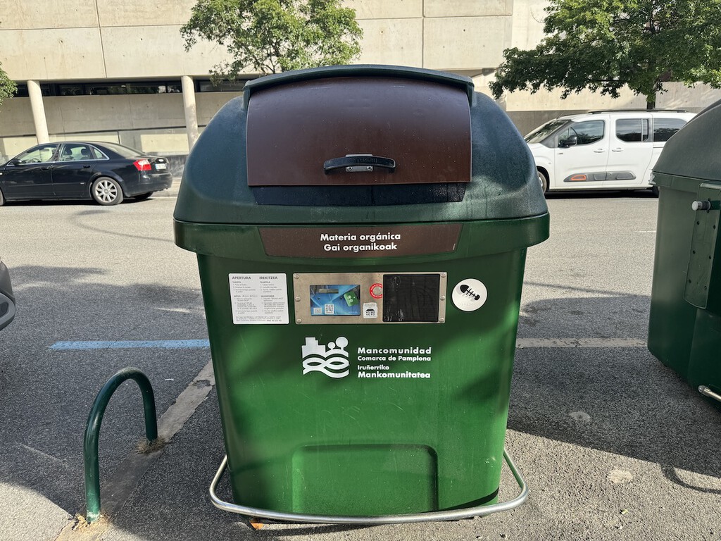 Llevo tres años usando el sistema de apertura electrónica de contenedores de Pamplona y ojalá se implantara en más ciudades