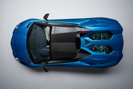 Lamborghini Aventador S Roadster 7