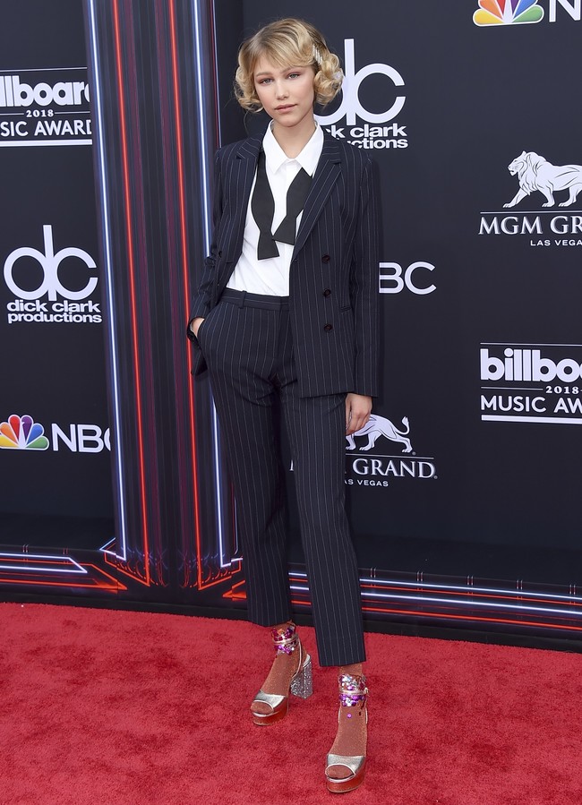 billboard music awards Grace Vanderwaal