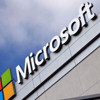 Microsoft prepara un éxodo masivo de trabajadores e 'invita a irse' a 60.000 personas en una salida voluntaria gigantesca 