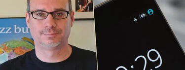 Un piloto profesional explica por qué hay que poner el modo avión en el móvil pese a que no afecte a los vuelos