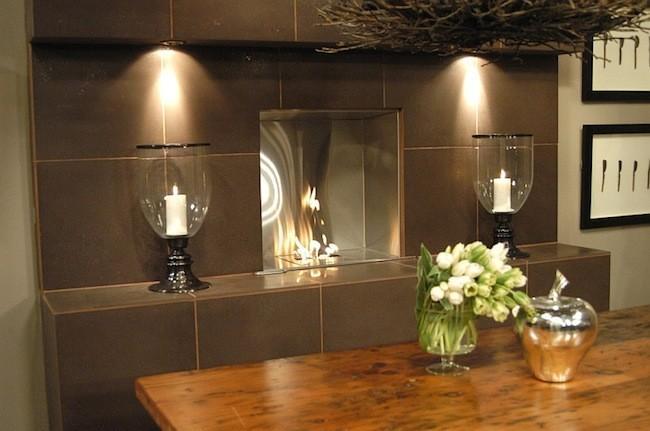 En invierno, el ambiente es mucho más confortable con una bonita chimenea