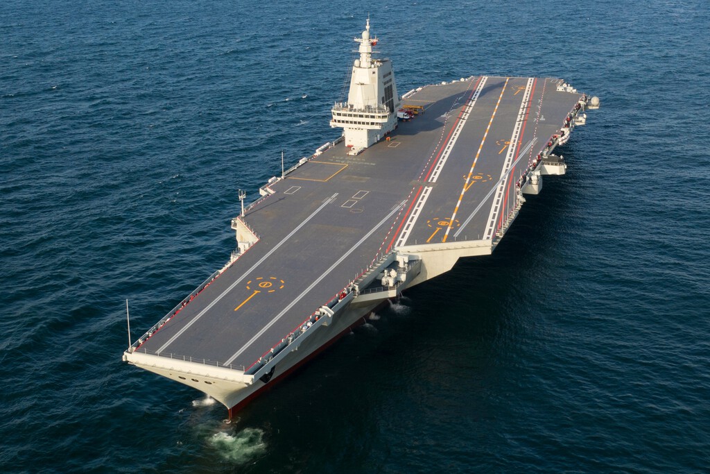 China ha descubierto una ventaja para ganar la carrera de los portaaviones a EEUU: una "burbuja" en su defensa