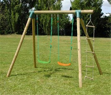 Columpio de madera Lola.