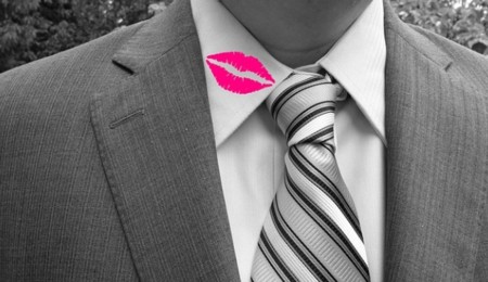 Contraseñas que reflejan culpabilidad y 100 mil tuits de spam; lo último de Ashley Madison
